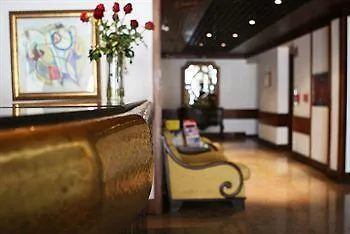 Hotel Turismo De 3*